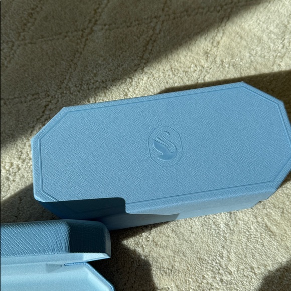 Swarovski Lavender Crystal Sunglasses - Picture 9 of 9